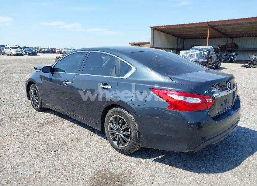 Photo 3 of 2016 Nissan Altima 2.5 S (VIN 1N4AL3AP2GN389980)