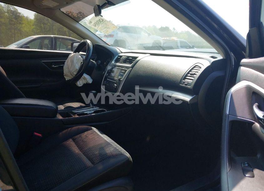 Photo 5 of 2016 Nissan Altima 2.5 S (VIN 1N4AL3AP2GN389980)