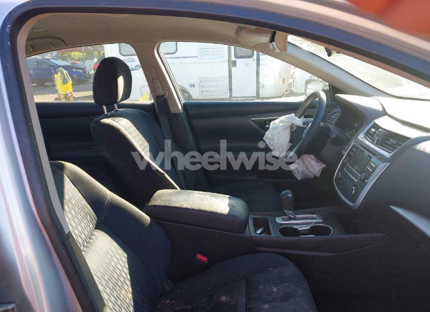 Photo 5 of 2016 Nissan Altima 2.5 S (VIN 1N4AL3AP2GN392359)