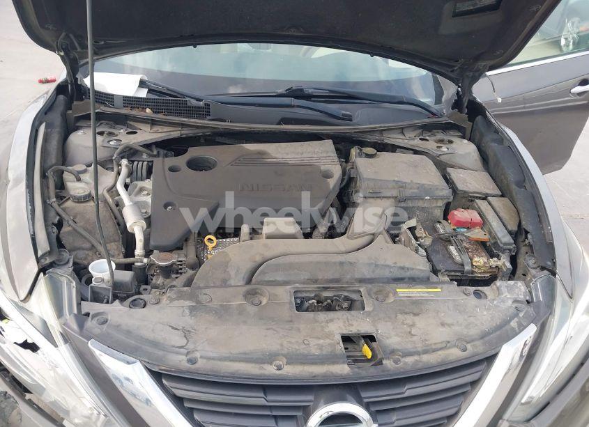 Photo 10 of 2017 Nissan Altima 2.5 SV (VIN 1N4AL3AP2HC111156)