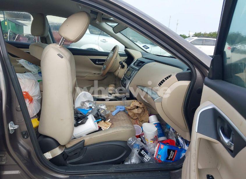 Photo 5 of 2017 Nissan Altima 2.5 SV (VIN 1N4AL3AP2HC111156)