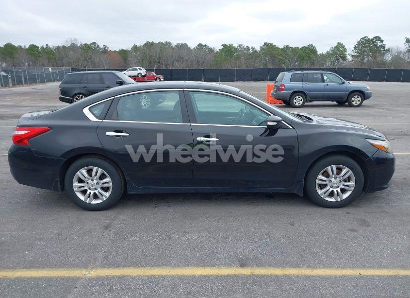 Photo 13 of 2017 Nissan Altima 2.5 SL (VIN 1N4AL3AP2HC117667)