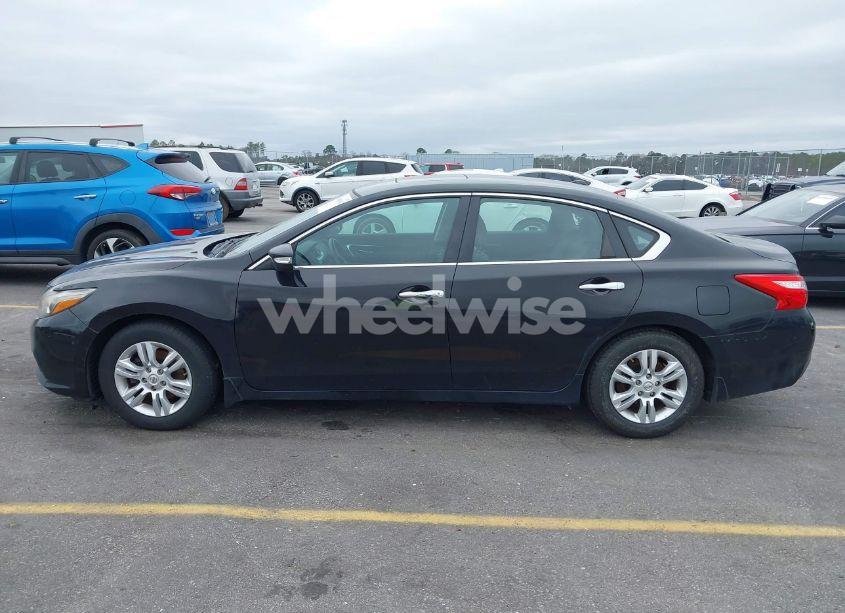 Photo 14 of 2017 Nissan Altima 2.5 SL (VIN 1N4AL3AP2HC117667)