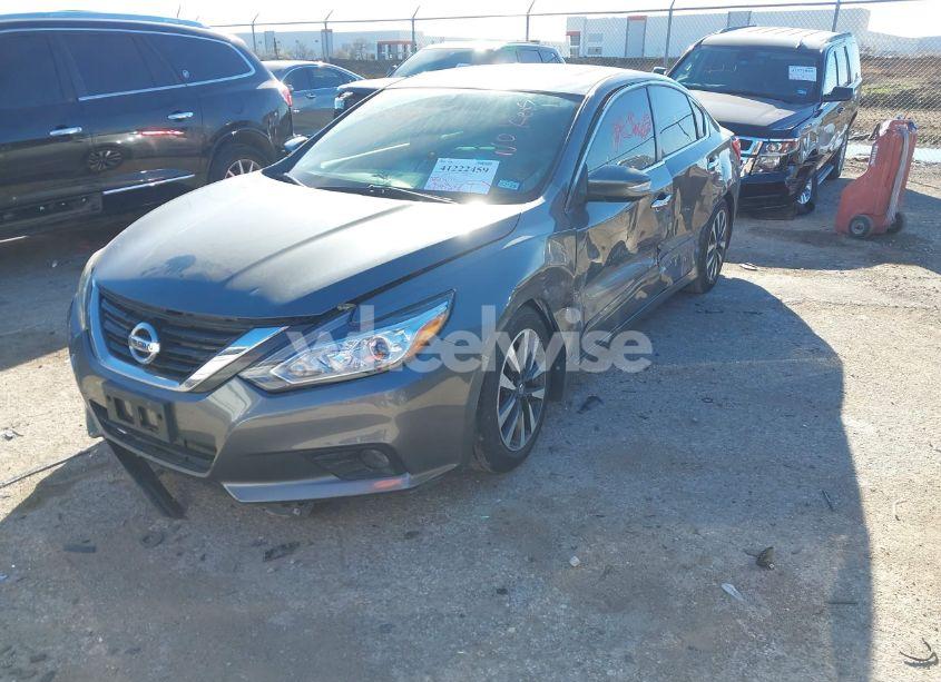 Photo 2 of 2017 Nissan Altima 2.5 SL (VIN 1N4AL3AP2HC118009)