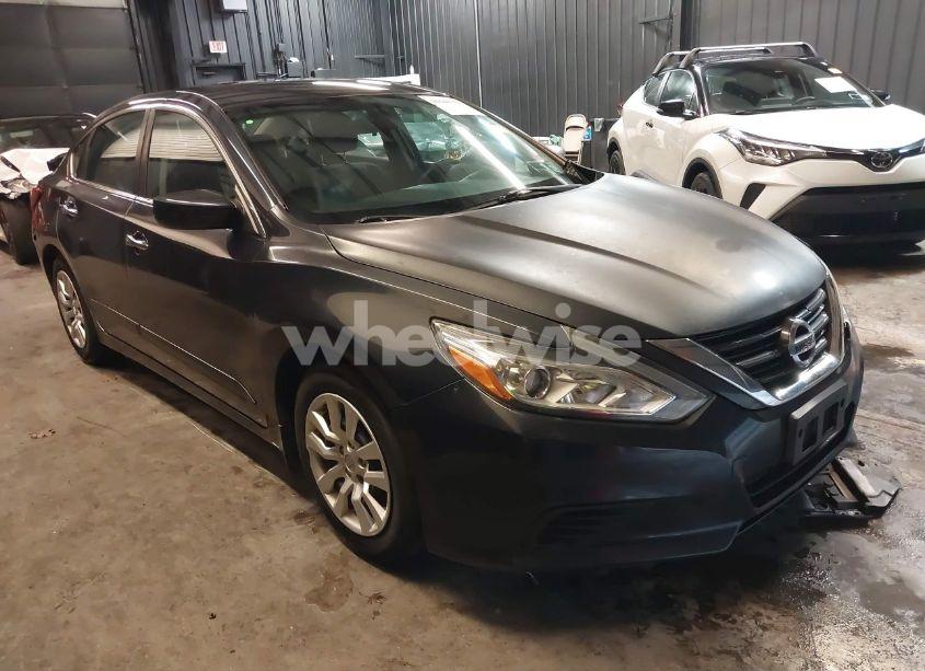 2017 Nissan Altima 2.5 S (VIN 1N4AL3AP2HC129768) main photo