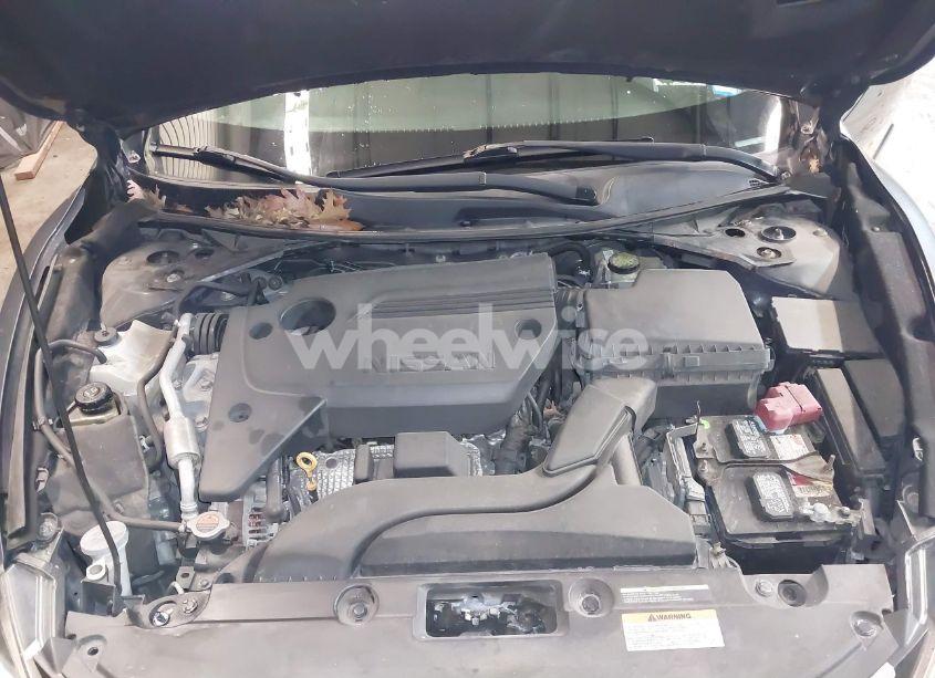 Photo 10 of 2017 Nissan Altima 2.5 S (VIN 1N4AL3AP2HC129768)