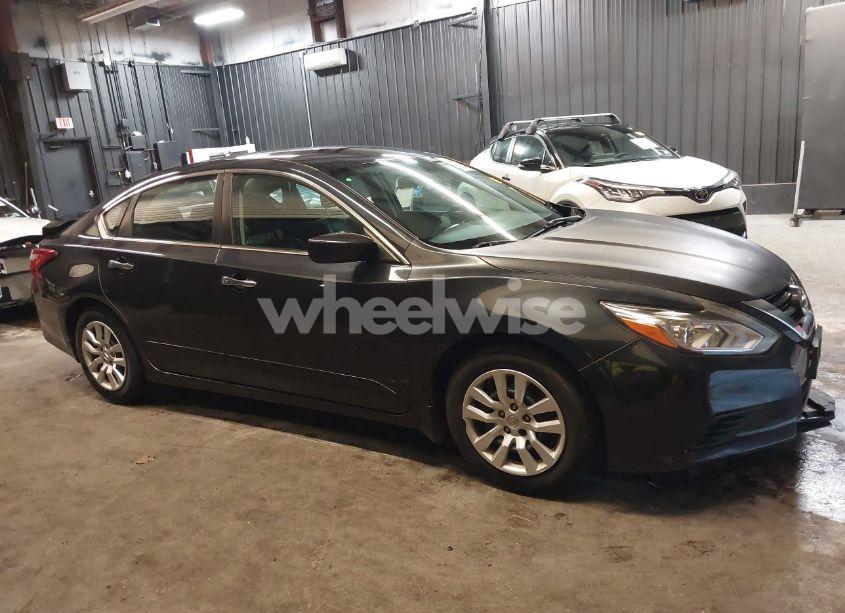 Photo 13 of 2017 Nissan Altima 2.5 S (VIN 1N4AL3AP2HC129768)