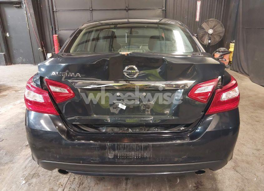 Photo 6 of 2017 Nissan Altima 2.5 S (VIN 1N4AL3AP2HC129768)