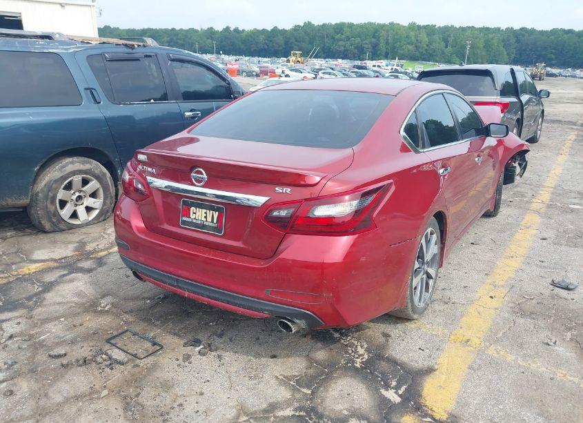 Photo 4 of 2017 Nissan Altima 2.5 SR (VIN 1N4AL3AP2HC134940)