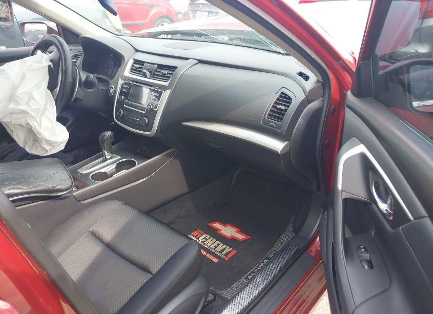 Photo 5 of 2017 Nissan Altima 2.5 SR (VIN 1N4AL3AP2HC134940)