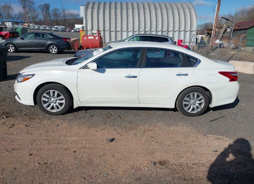 Photo 14 of 2017 Nissan Altima 2.5 S (VIN 1N4AL3AP2HC139295)