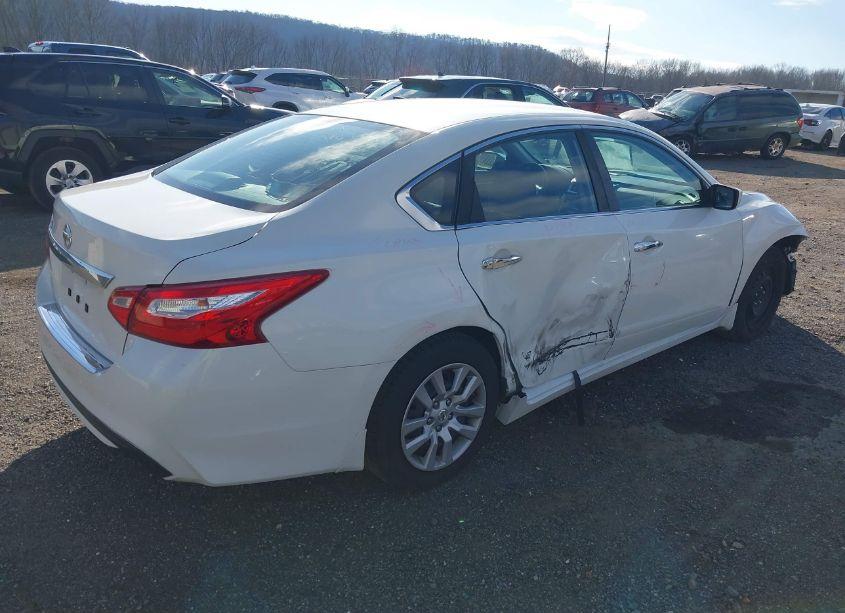 Photo 4 of 2017 Nissan Altima 2.5 S (VIN 1N4AL3AP2HC139295)