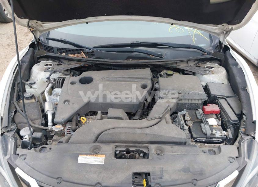 Photo 10 of 2017 Nissan Altima 2.5 SR (VIN 1N4AL3AP2HC148286)