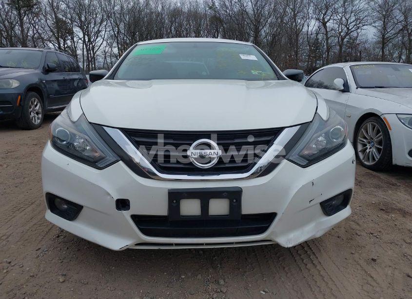 Photo 11 of 2017 Nissan Altima 2.5 SR (VIN 1N4AL3AP2HC148286)