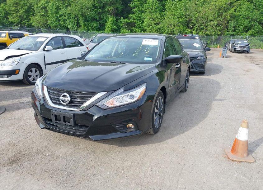 Photo 6 of 2017 Nissan Altima 2.5 SV (VIN 1N4AL3AP2HC159806)