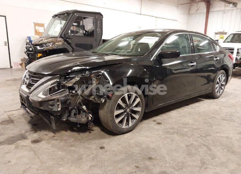 Photo 2 of 2017 Nissan Altima 2.5 SV (VIN 1N4AL3AP2HC159885)