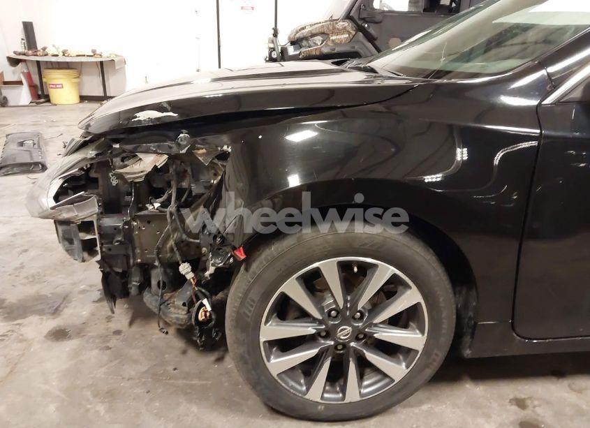 Photo 6 of 2017 Nissan Altima 2.5 SV (VIN 1N4AL3AP2HC159885)