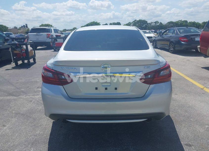 Photo 16 of 2017 Nissan Altima 2.5 SR (VIN 1N4AL3AP2HC164553)