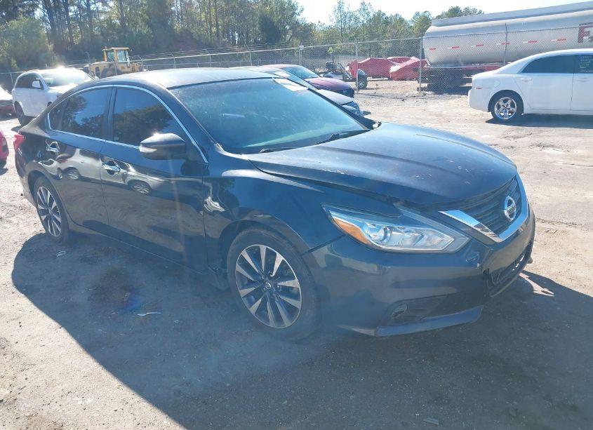2017 Nissan Altima 2.5 SL (VIN 1N4AL3AP2HC170319) main photo