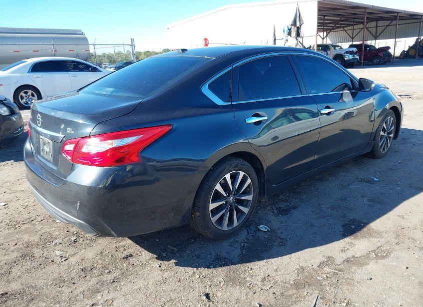 Photo 4 of 2017 Nissan Altima 2.5 SL (VIN 1N4AL3AP2HC170319)