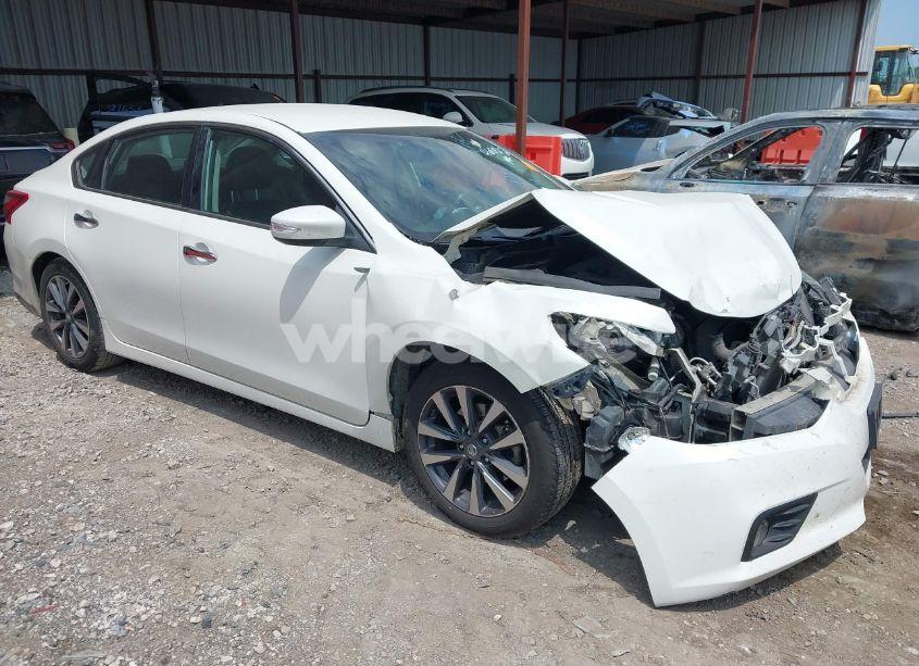 2017 Nissan Altima 2.5 SL (VIN 1N4AL3AP2HC170787) main photo