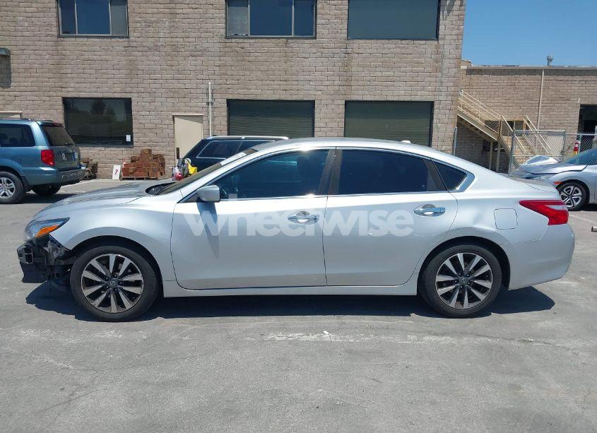 Photo 15 of 2017 Nissan Altima 2.5 SV (VIN 1N4AL3AP2HC171342)