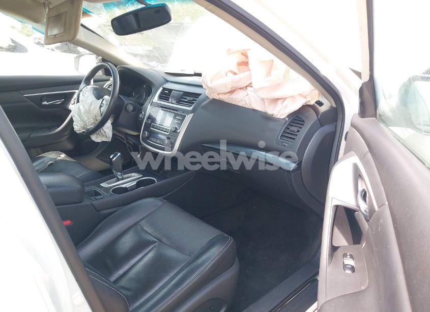 Photo 5 of 2017 Nissan Altima 2.5 SL (VIN 1N4AL3AP2HC172233)