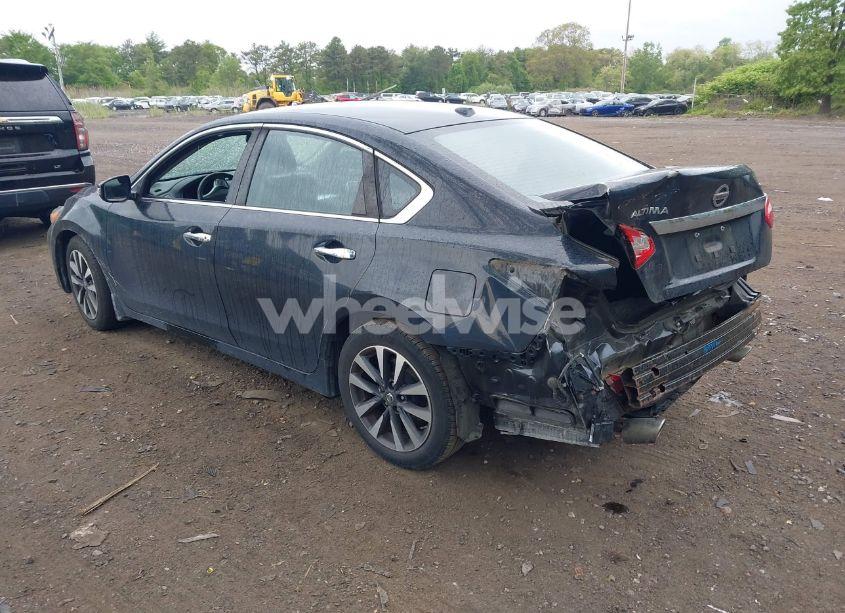 Photo 3 of 2017 Nissan Altima 2.5 SV (VIN 1N4AL3AP2HC174645)