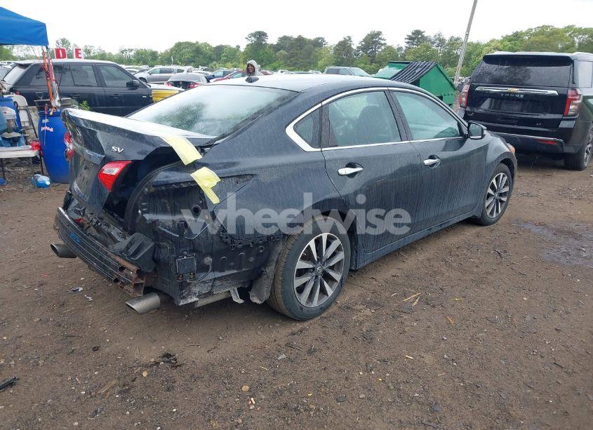 Photo 4 of 2017 Nissan Altima 2.5 SV (VIN 1N4AL3AP2HC174645)
