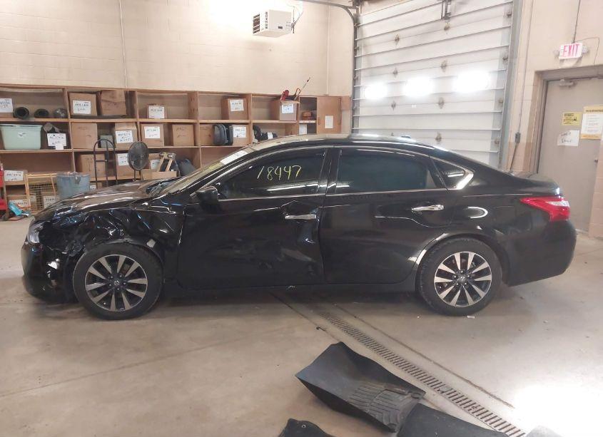 Photo 14 of 2017 Nissan Altima 2.5 SV (VIN 1N4AL3AP2HC177559)