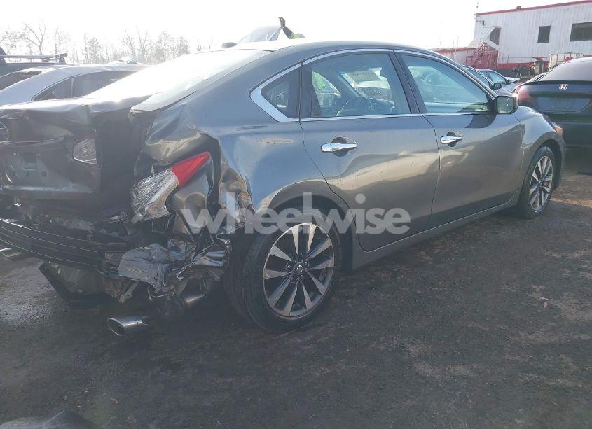 Photo 4 of 2017 Nissan Altima 2.5 SV (VIN 1N4AL3AP2HC183510)