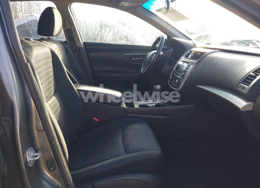 Photo 5 of 2017 Nissan Altima 2.5 SV (VIN 1N4AL3AP2HC183510)
