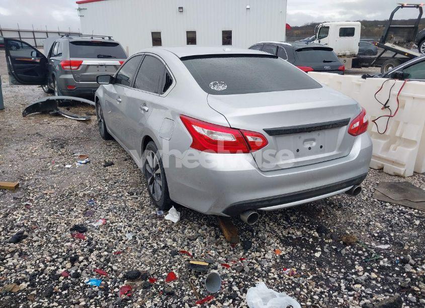 Photo 3 of 2017 Nissan Altima 2.5 SV (VIN 1N4AL3AP2HC188092)