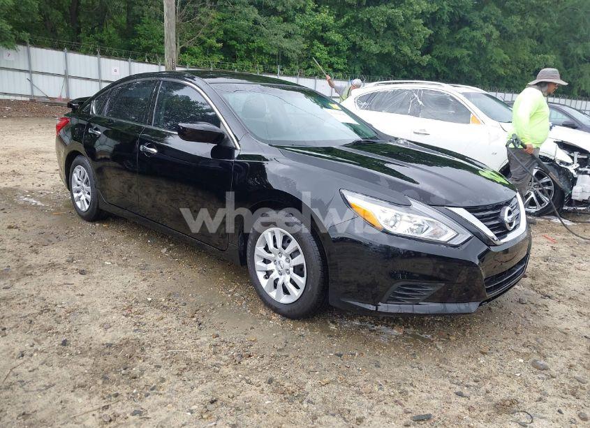 2017 Nissan Altima 2.5 S (VIN 1N4AL3AP2HC224783) main photo