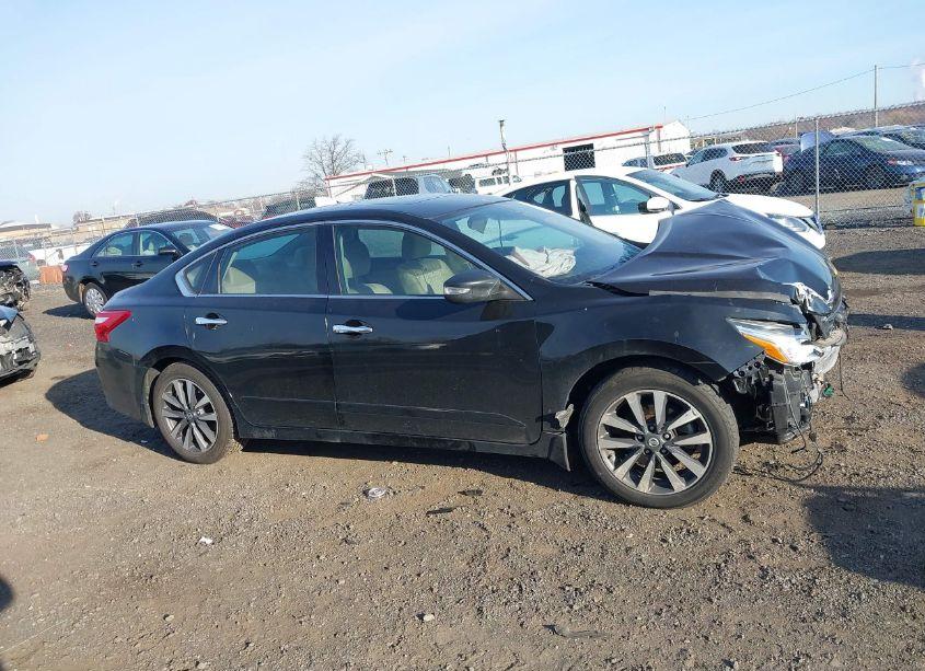Photo 13 of 2017 Nissan Altima 2.5 SV (VIN 1N4AL3AP2HC234892)