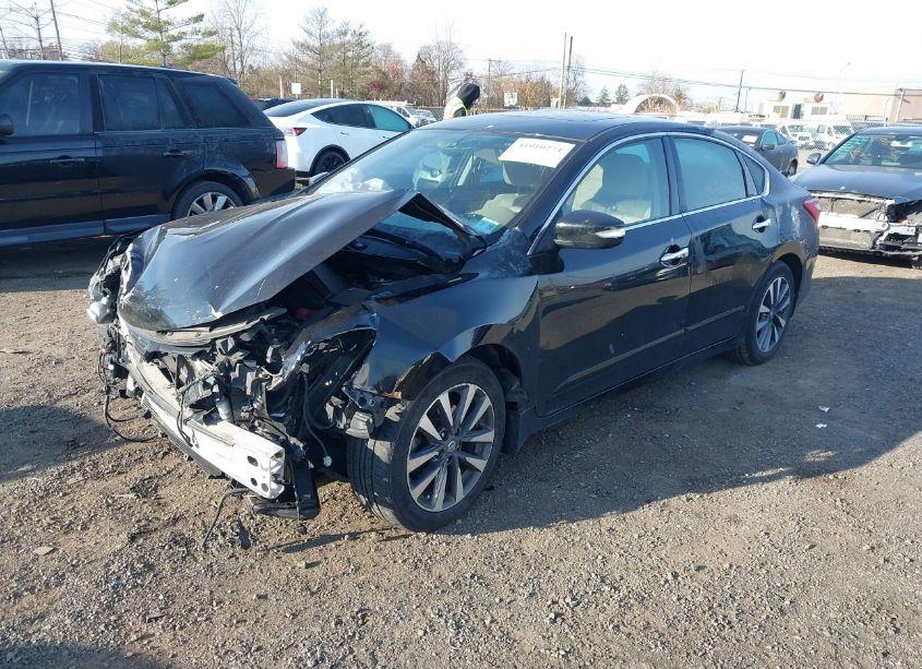 Photo 2 of 2017 Nissan Altima 2.5 SV (VIN 1N4AL3AP2HC234892)