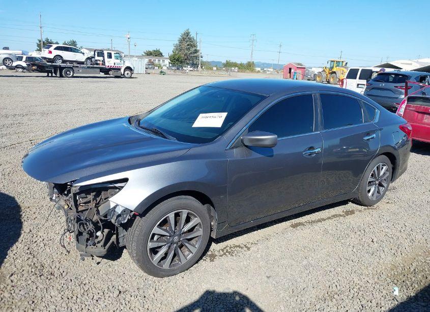 Photo 2 of 2017 Nissan Altima 2.5 SV (VIN 1N4AL3AP2HC234956)