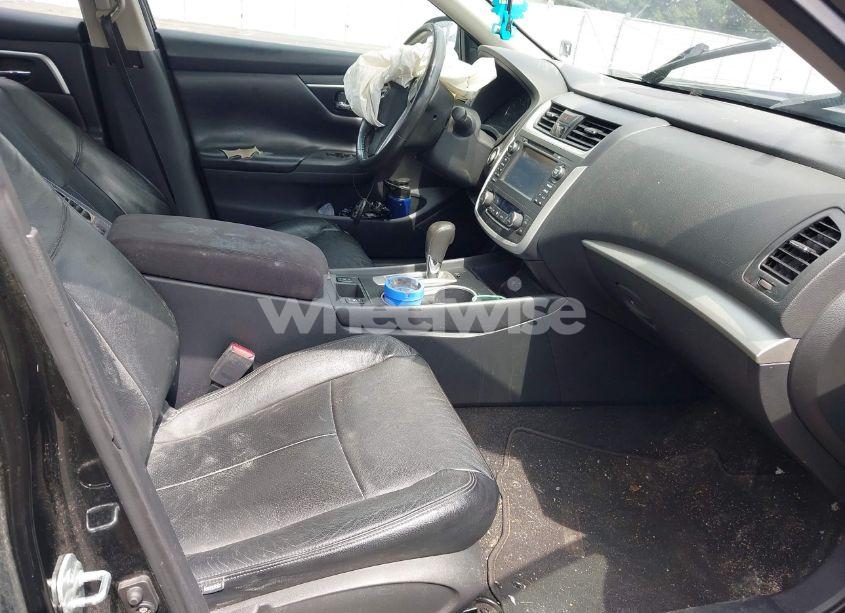 Photo 5 of 2017 Nissan Altima 2.5 SV (VIN 1N4AL3AP2HC237744)