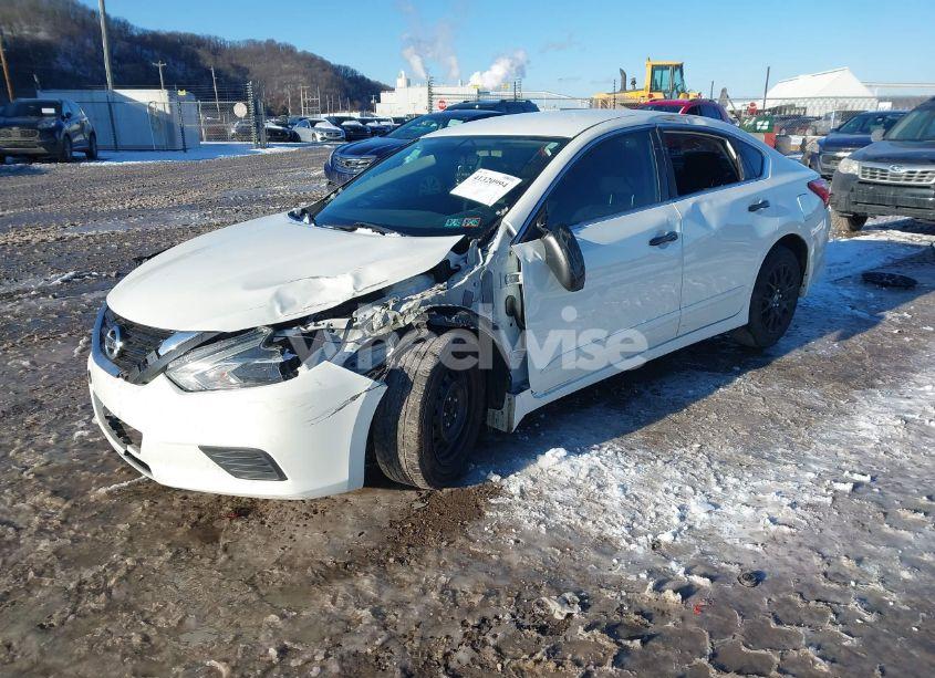 Photo 2 of 2017 Nissan Altima 2.5 S (VIN 1N4AL3AP2HC239087)