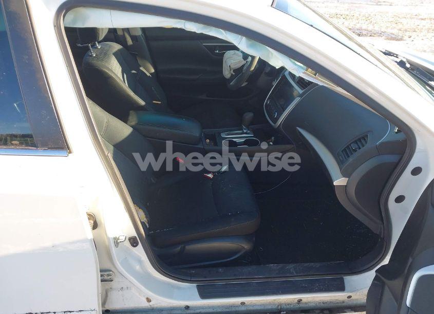 Photo 5 of 2017 Nissan Altima 2.5 S (VIN 1N4AL3AP2HC239087)