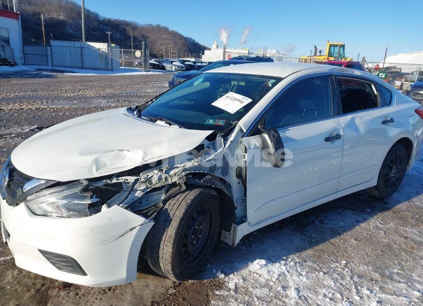 Photo 6 of 2017 Nissan Altima 2.5 S (VIN 1N4AL3AP2HC239087)