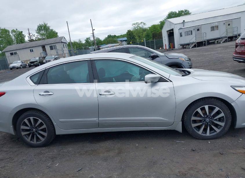Photo 13 of 2017 Nissan Altima 2.5 SV (VIN 1N4AL3AP2HC239414)