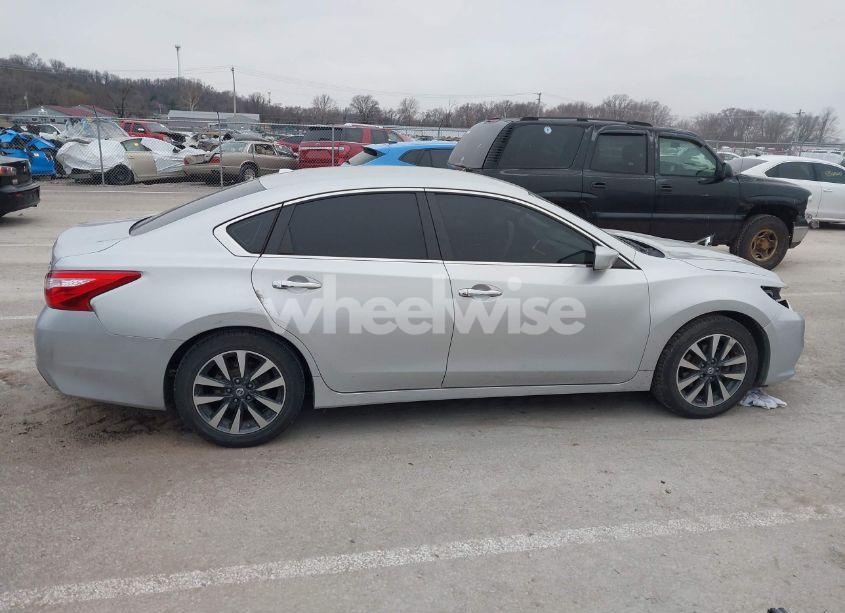 Photo 14 of 2017 Nissan Altima 2.5 SV (VIN 1N4AL3AP2HC244192)