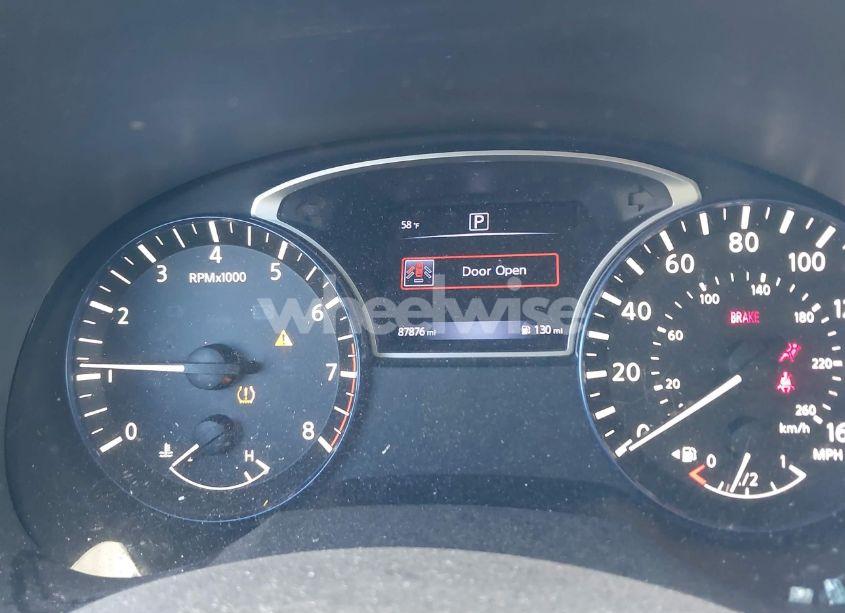 Photo 7 of 2017 Nissan Altima 2.5 SR (VIN 1N4AL3AP2HC247478)