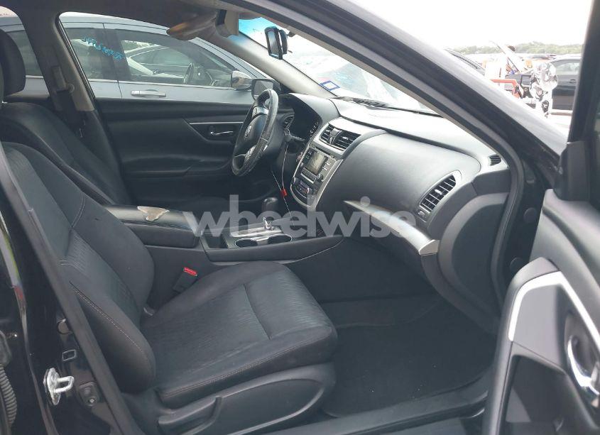 Photo 5 of 2017 Nissan Altima 2.5 SV (VIN 1N4AL3AP2HC253975)