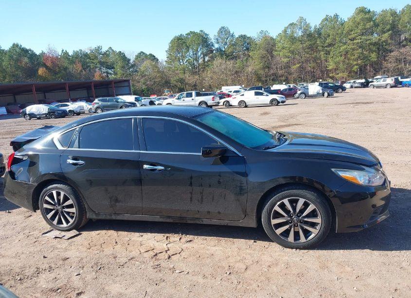 Photo 13 of 2017 Nissan Altima 2.5 SV (VIN 1N4AL3AP2HC261722)