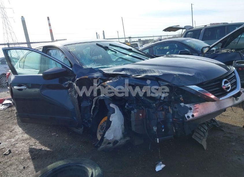 Photo 6 of 2017 Nissan Altima 2.5 S (VIN 1N4AL3AP2HC265849)