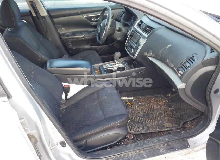 Photo 5 of 2017 Nissan Altima 2.5 SV (VIN 1N4AL3AP2HC266659)