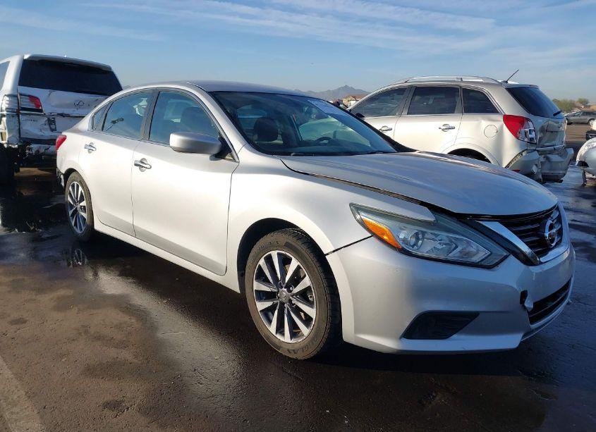 2017 Nissan Altima 2.5 SV (VIN 1N4AL3AP2HC289598) main photo