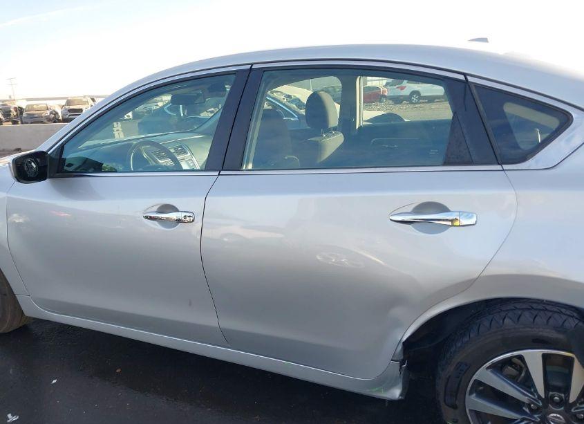 Photo 15 of 2017 Nissan Altima 2.5 SV (VIN 1N4AL3AP2HC289598)